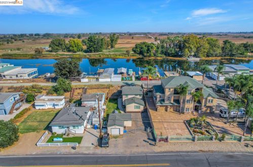 4526 Sandmound Blvd, Oakley CA  94561-5026 exterior