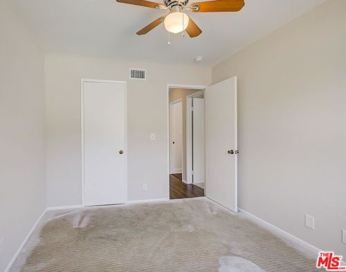 20707 Dot St, Santa Clarita CA  91350-2001 exterior