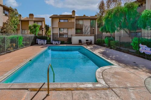 26316 Plata Ln, Calabasas CA  91302-2611 exterior