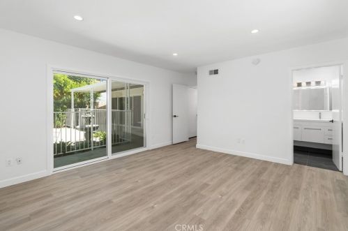 6747 Blewett Ave, Van Nuys CA  91406-6014 exterior