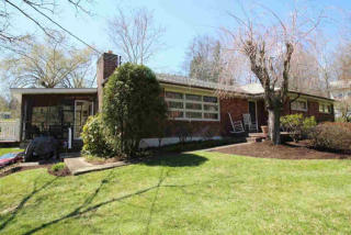 105 Milton Tpke, Milton, NY 12547-5241