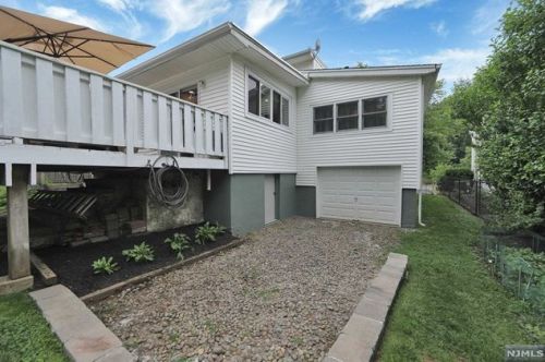 12 River Rd, Oakland NJ  07436-1929 exterior