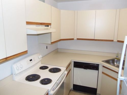 178 Long Hill Dr, Yorktown Hgts, NY 10598-5222