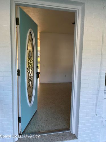 2356 28th Ave, Vero Beach, FL 32968-7801