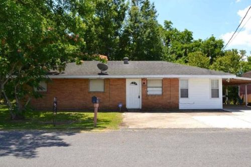 102 Mulberry St, Schriever, LA 70395-4212