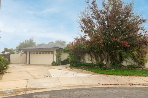 8390 Scotts Valley Rd, Hilmar, CA 95324-9076