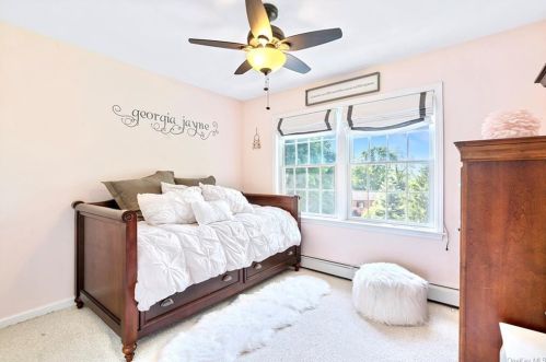 9 Murray Ln, Crotonville NY  10562-3300 exterior