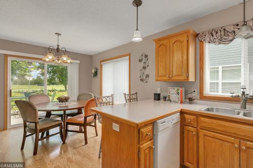 26 Willow Creek Dr, Saint Cloud MN  56387-1643 exterior