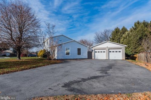 701 Apple Dr, Navy Sup Dpt PA  17055-3474 exterior
