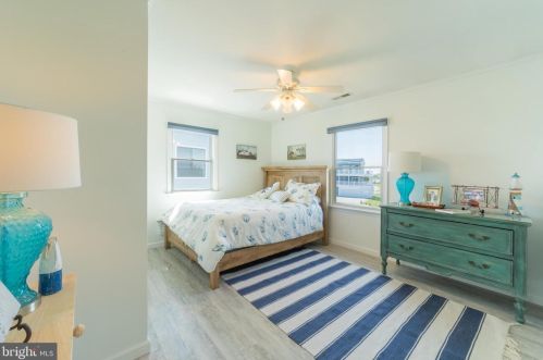 107 Sandpiper Dr, Slaughter Beach DE  19963-4923 exterior