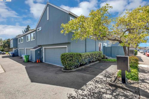 1142 Coburn Ct, San Leandro, CA 94578-3201