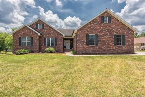 8505 Willow Oak Ln, Harrisburg, NC 28075-9612