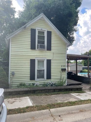 256 Allen St, Franklin, OH 45005-2106