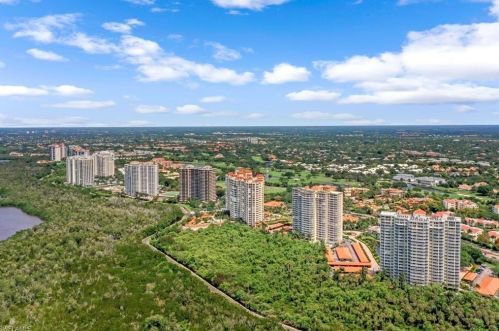 6573 Marissa Loop, Naples FL  34108-7200 exterior