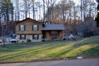 820 Ala Dr, Knoxville, TN 37920-6366