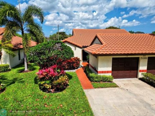 5391 Palm Springs Ln, Boynton Beach, FL 33437-2234