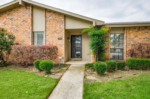 4108 Churchill Dr, Lewisville TX  75028-1526 exterior