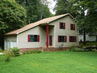 105 Jill Dr, Lawrenceburg, TN 38464-7102