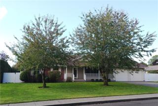815 Kenwood Way, Lynden, WA 98264-9582