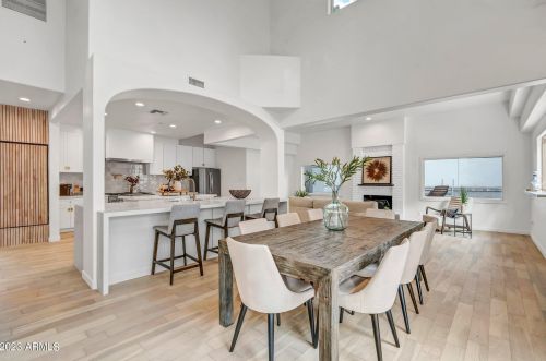 7627 22nd St, Phoenix AZ  85020-4706 exterior