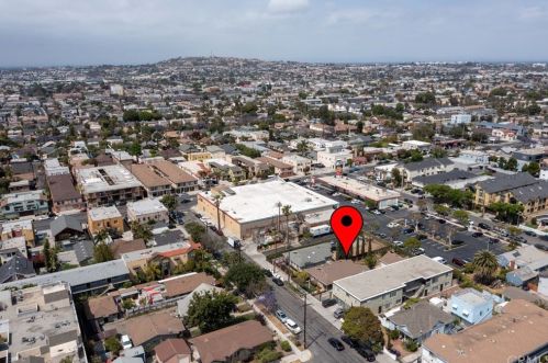 610 Almond Ave, Long Beach CA  90802-1746 exterior