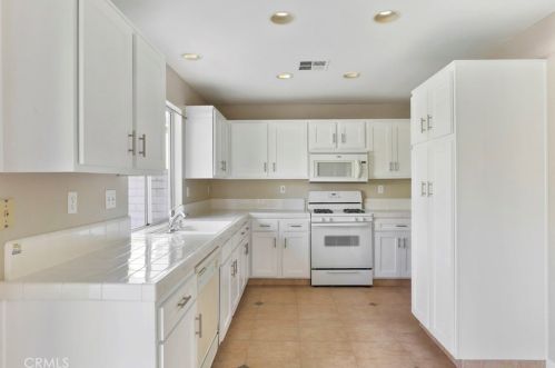 2489 San Simon St, Tustin CA  92782-8023 exterior