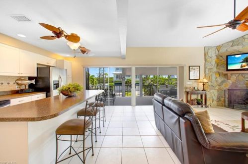 26427 Hickory Blvd, Bonita Springs FL 34134-8201 exterior