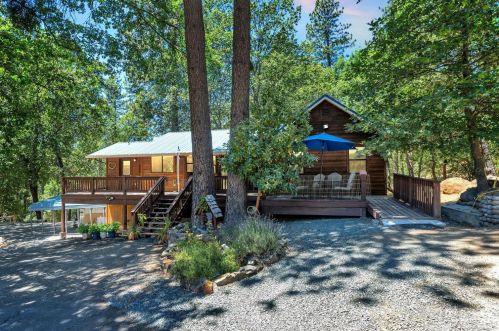 890 Skull Flat Rd, West Point, CA 95255