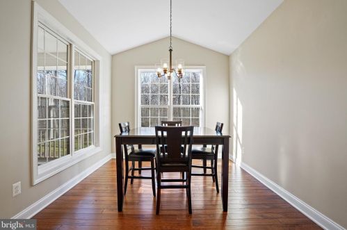 16143 Jordan Crest Ct, Haymarket VA  20169-4943 exterior