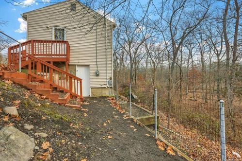 45 Green Rd, Rock Tavern NY  12575-5301 exterior
