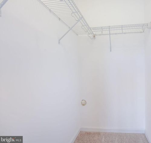 2900 Chinkapin Oak Ln, Woodbridge, VA 22191-7524