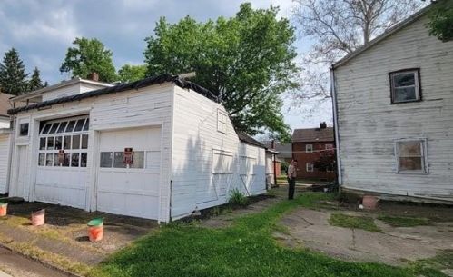 271 14th St, Ambridge PA 15003-4202 exterior