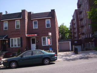 118 Greenwood Ave, Brooklyn, NY 11218-1026