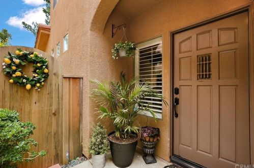 2061 Lake Shore Dr, Chino Hills, CA 91709-5952