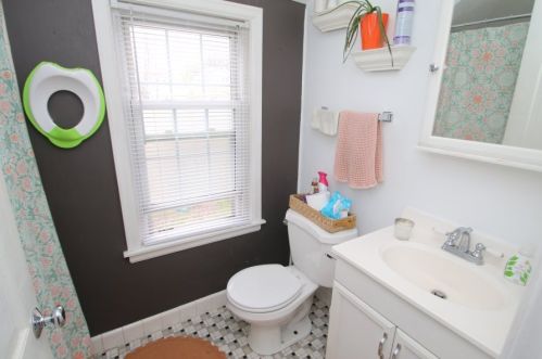 6407 Girard Ave, Milwaukee WI 53210-1311 exterior