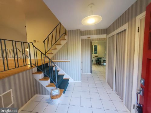 2861 Princeton Pike, Lawrence Township NJ  08648-3222 exterior