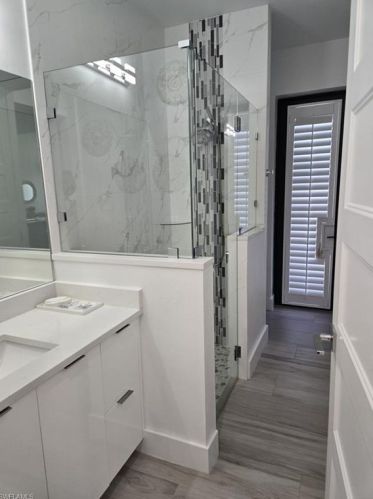217 21st St, Cape Coral, FL 33990-4375