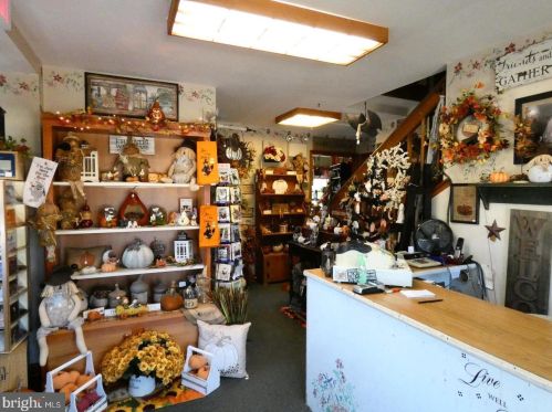500 Tansboro Rd, Berlin Boro NJ  08009-9009 exterior