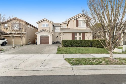 1409 Birdie Dr, Windsor CA  95492-8717 exterior