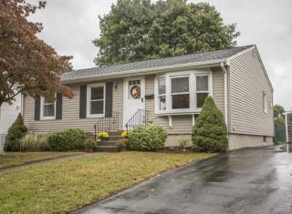 95 Frederick St, East Providence, RI 02916-3314