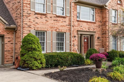 9416 Ambleside Dr, Cincinnati, OH 45241-1162