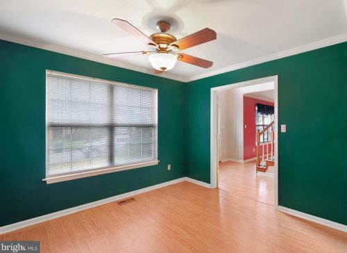 748 Staghorn Dr, New Castle DE  19720-7652 exterior