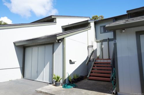 981095 Komo Mai Dr, Aiea, HI 96701-1900