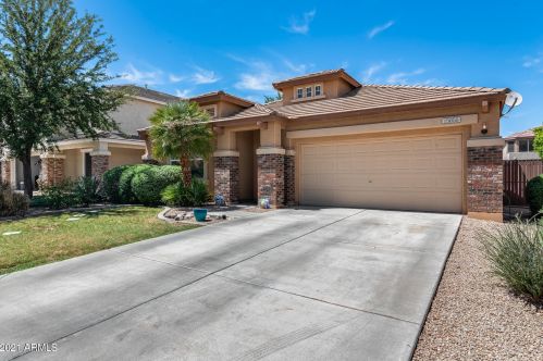 15050 Bloomfield Rd, Sun City, AZ 85379-5909