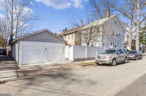 1 Wolf Pl, Irvington NJ  07111-2849 exterior