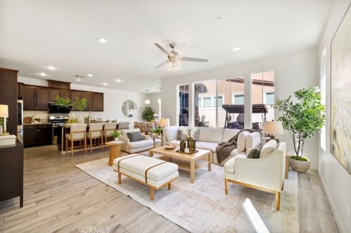 14355 Penn Foster St, Chino CA  91710-1368 exterior