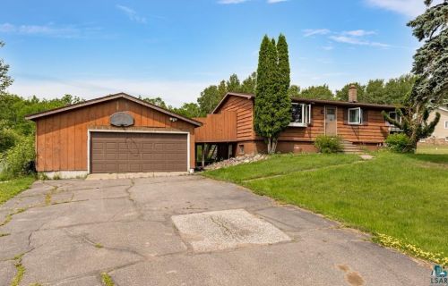 3879 Kenroy Rd, Duluth, MN 55811-1717