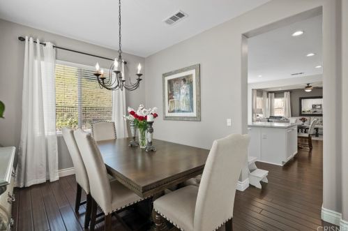 28531 Redwood Canyon Pl, Santa Clarita CA  91390-5723 exterior