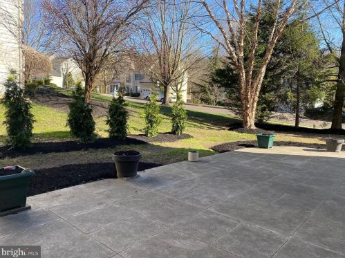 2123 Basswood Dr, Miquon PA 19444-2328 exterior