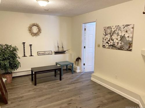 1020 Jerome Ave, Bristol CT  06010-2408 exterior